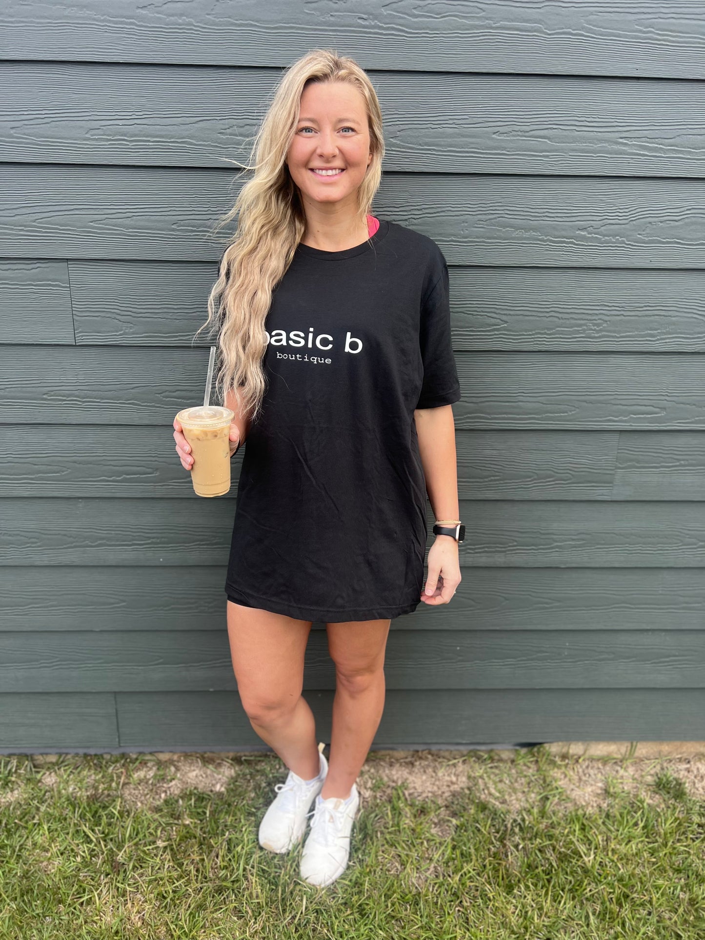 Basic b T-shirt in Black